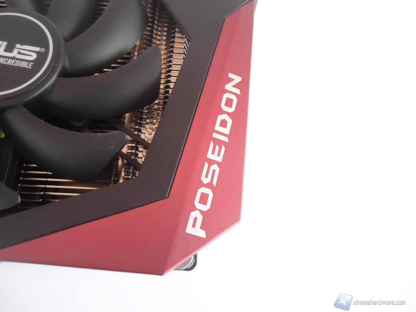 ASUS GTX 980 Poseidon 21