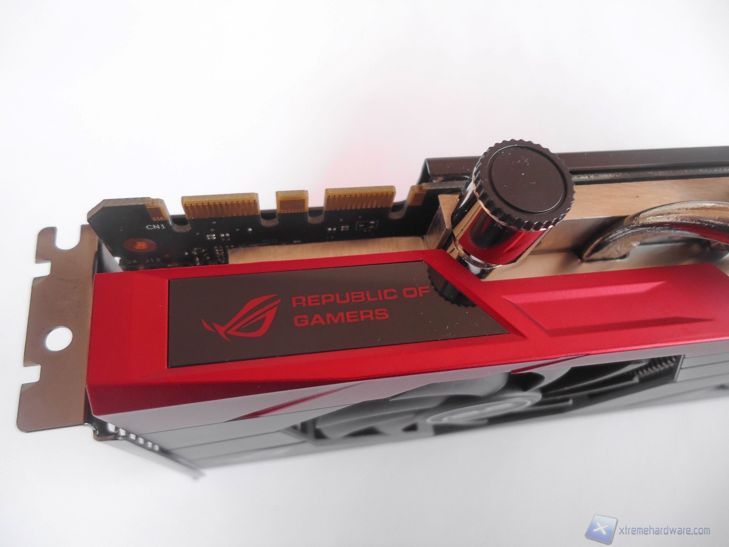 ASUS GTX 980 Poseidon 23