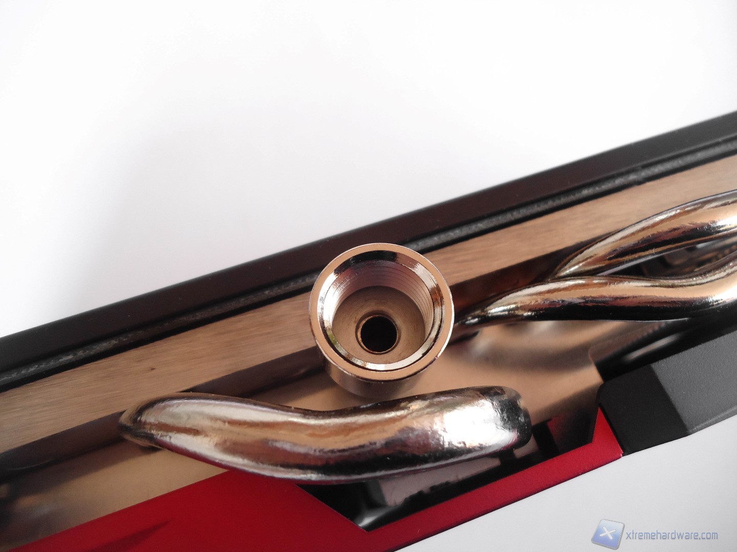 ASUS GTX 980 Poseidon 26