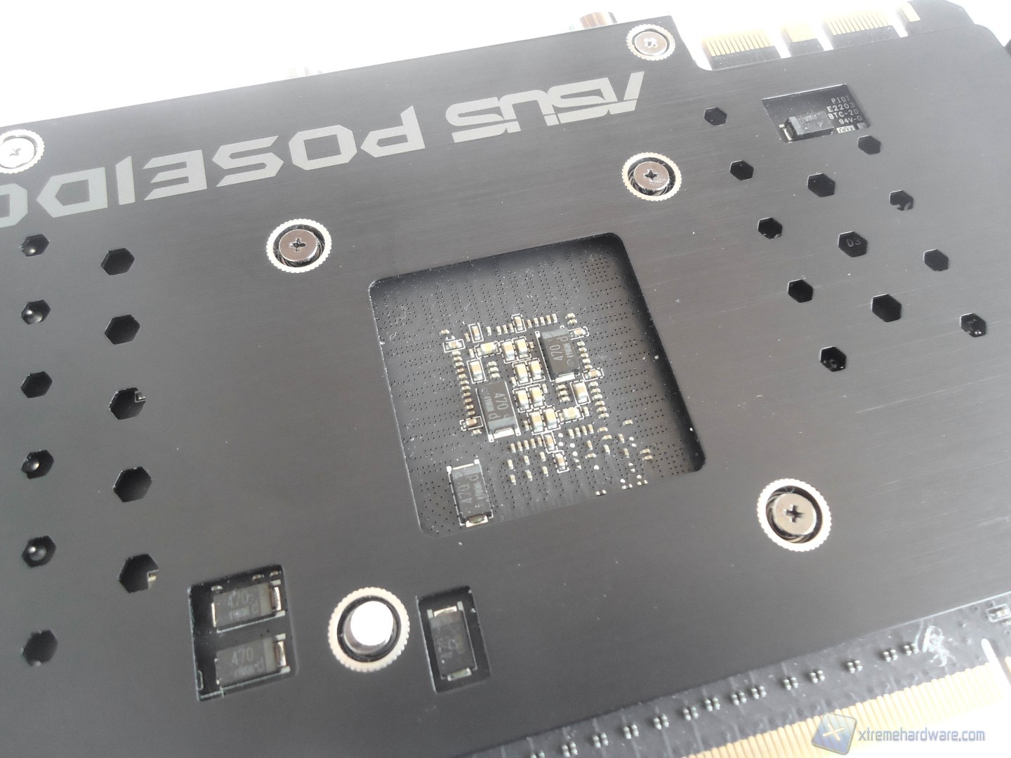 ASUS GTX 980 Poseidon 30