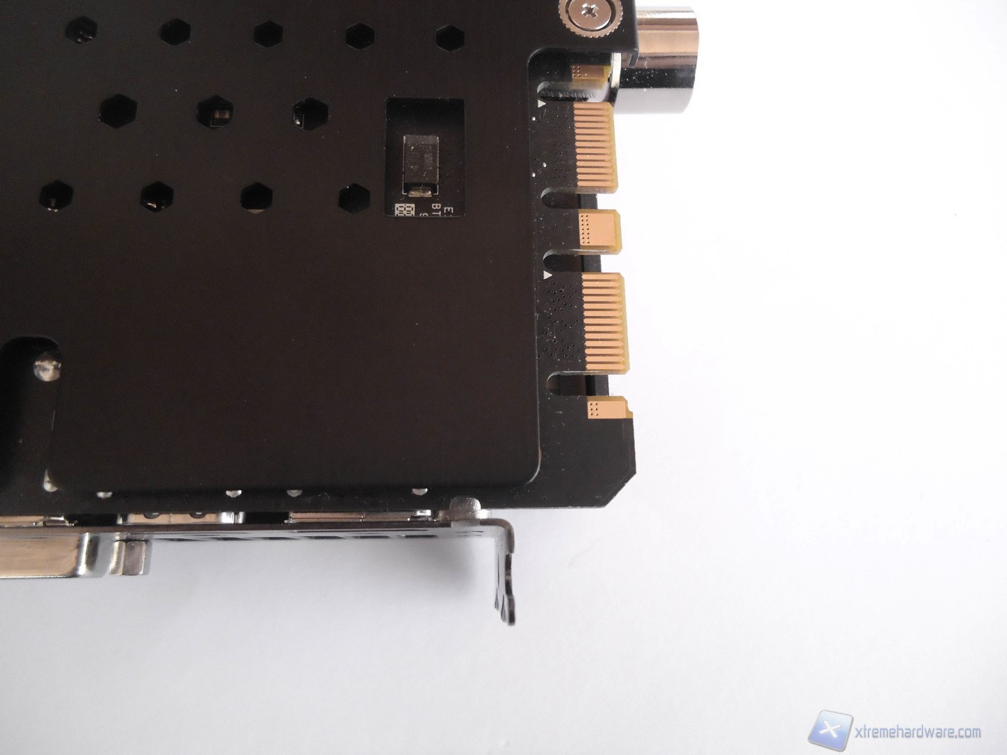 ASUS GTX 980 Poseidon 33