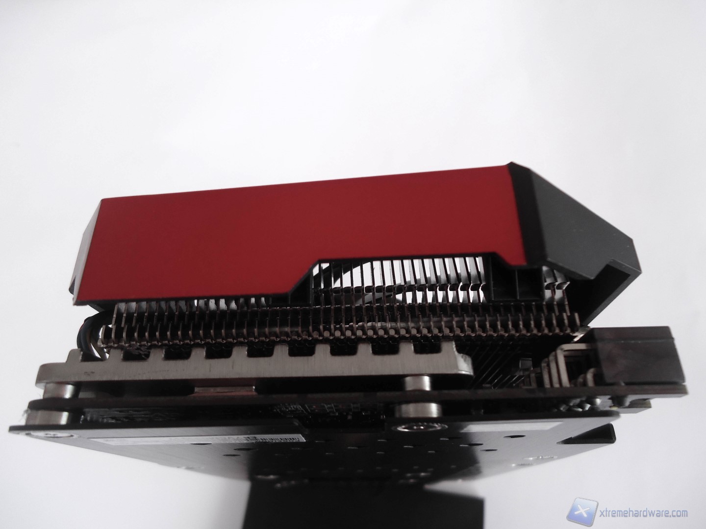 ASUS GTX 980 Poseidon 35