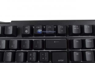 Razer-Blackwidow-TE-Chroma-V2-12