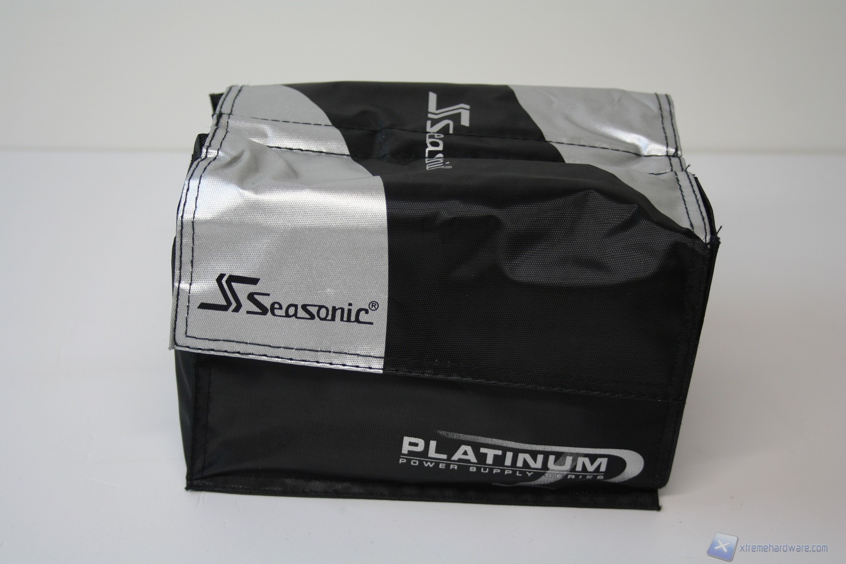 00014 SEASONIC PLATINUM 1KW XTREMEHARDWARE.COM